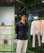 insta827_28429.jpg